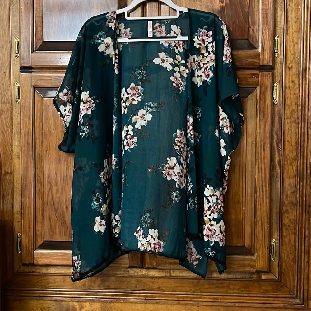 Dark Green/Teal Floral Kimono with Black Trim